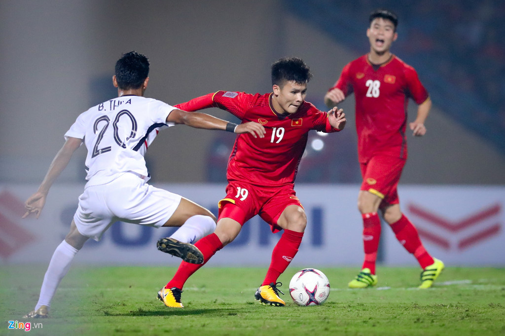 Ai can duoc Quang Hai gianh Qua bong vang nam nay? hinh anh 1